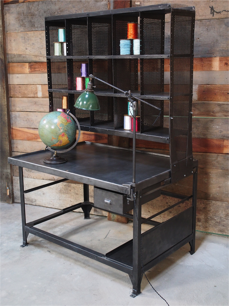 Bureau Industriel Vintage – Style Tri Postal, Noir, Reconditionné (125x65x190 Cm)
